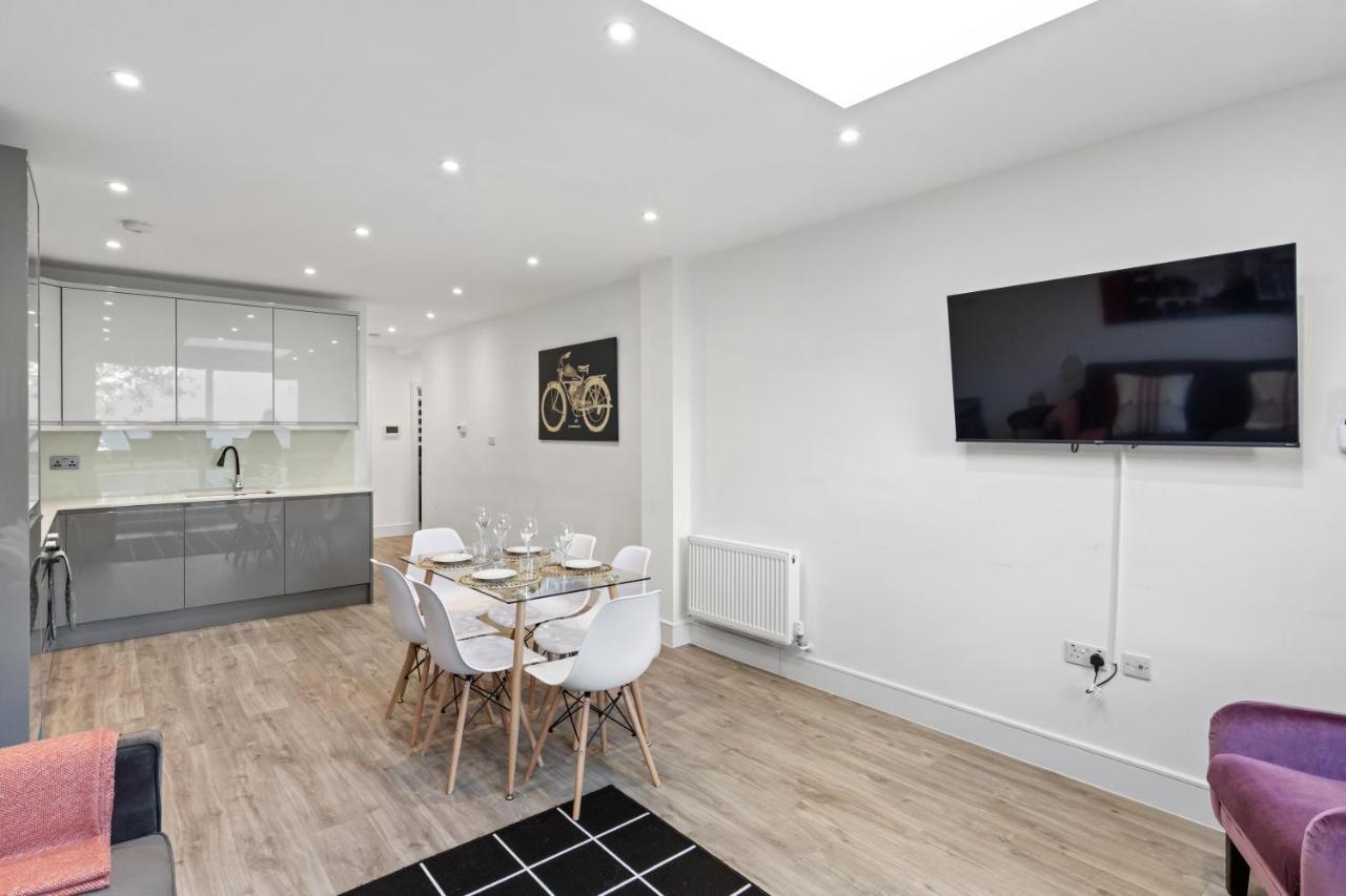 Star London Vivian Avenue 2-Bed Retreat With Garden Appartement The Hyde Buitenkant foto
